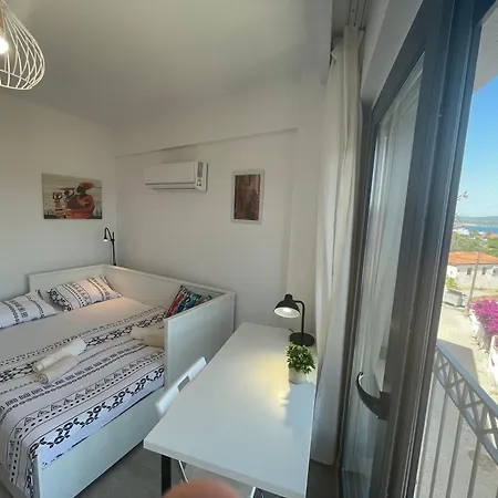 A Cosy Furnished In Gulbahce, With An Amazing Sea And Kite-surf View Apartament
