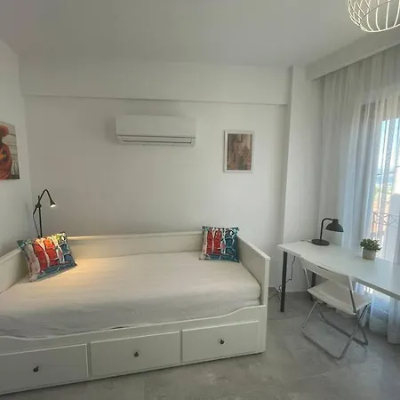 A Cosy Furnished In Gulbahce, With An Amazing Sea And Kite-surf View